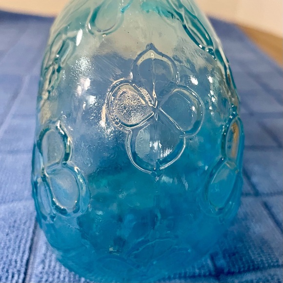 Hand Blown Blue Glass Bottle Raised Diamond Shaped Design 5.5” Tall Light Blue - Picture 5 of 9